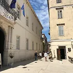 Palace - Design
