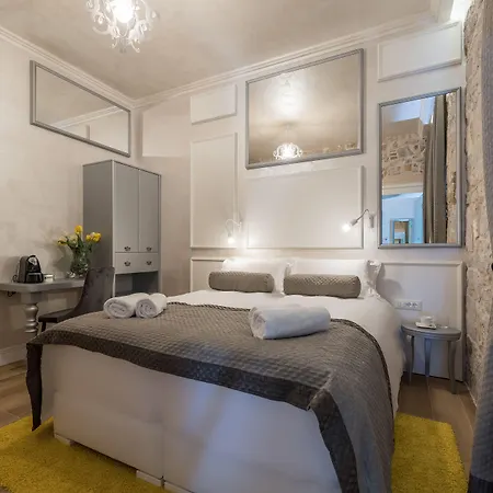 Palace - Design 4*