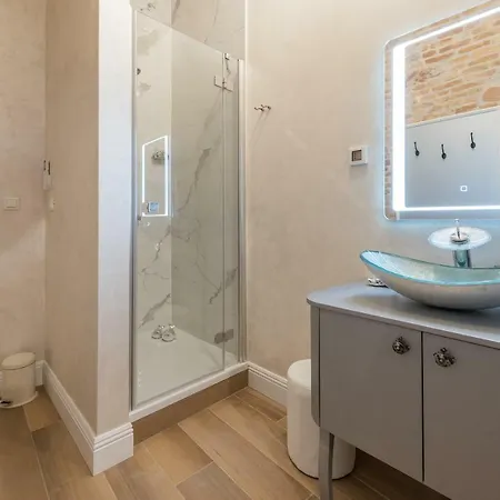 Gæstehus Palace - Design 4*