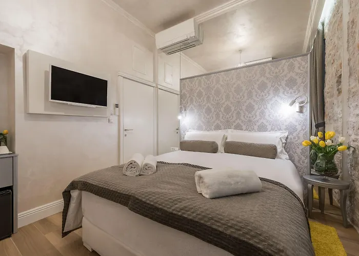 招待所 扎拉宫殿-设计旅馆 4*