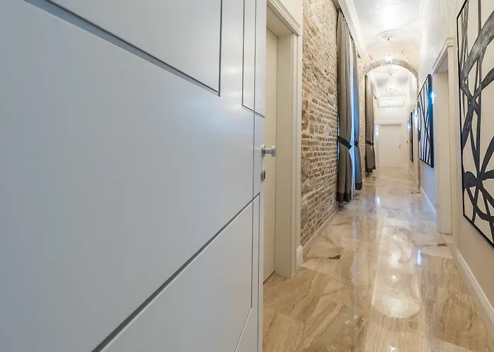 Palace - Design Casa de hóspedes 4*