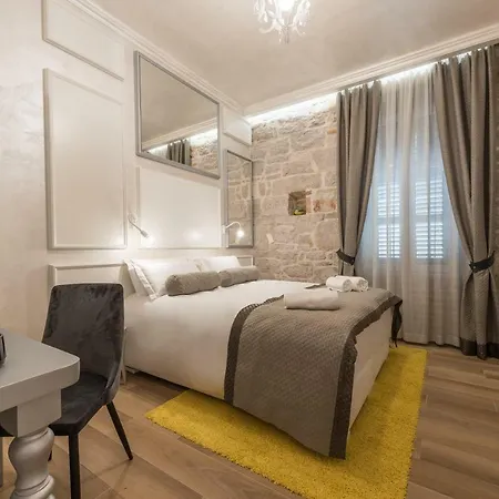 Pensión Palace - Design 4*