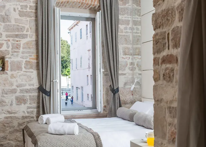 Palace - Design Guest house