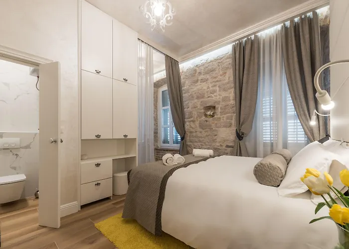 Pensión Palace - Design 4*