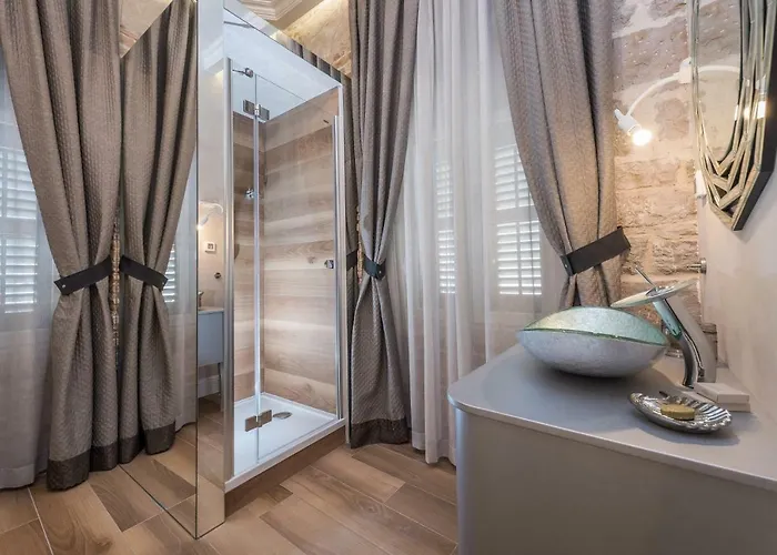 Guest house Palace - Design 4*